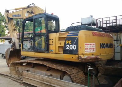 SK200 Excavator